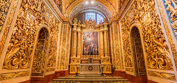 interior-concatedral-malta