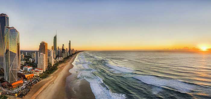 Gold-Coast-amanecer-en-la-costa-australiana 