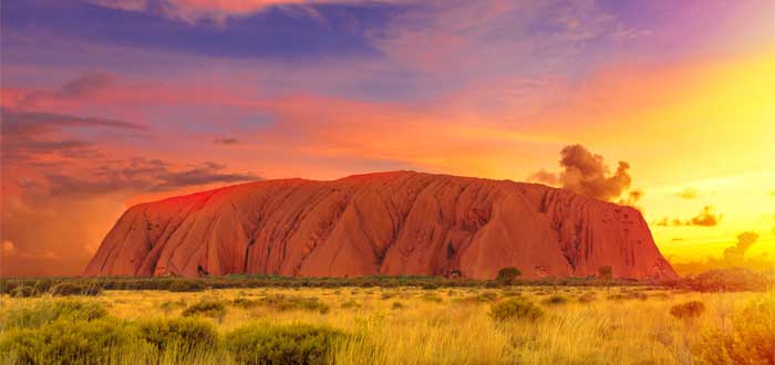 Los mejores atardeceres: Roca Uluru, Australia.