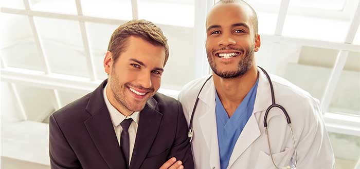 profesiones-relacionadas-con-la-medicina-administracion-en-salud