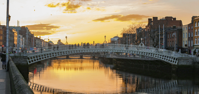 Ha'Penny-Bridge-Dublin
